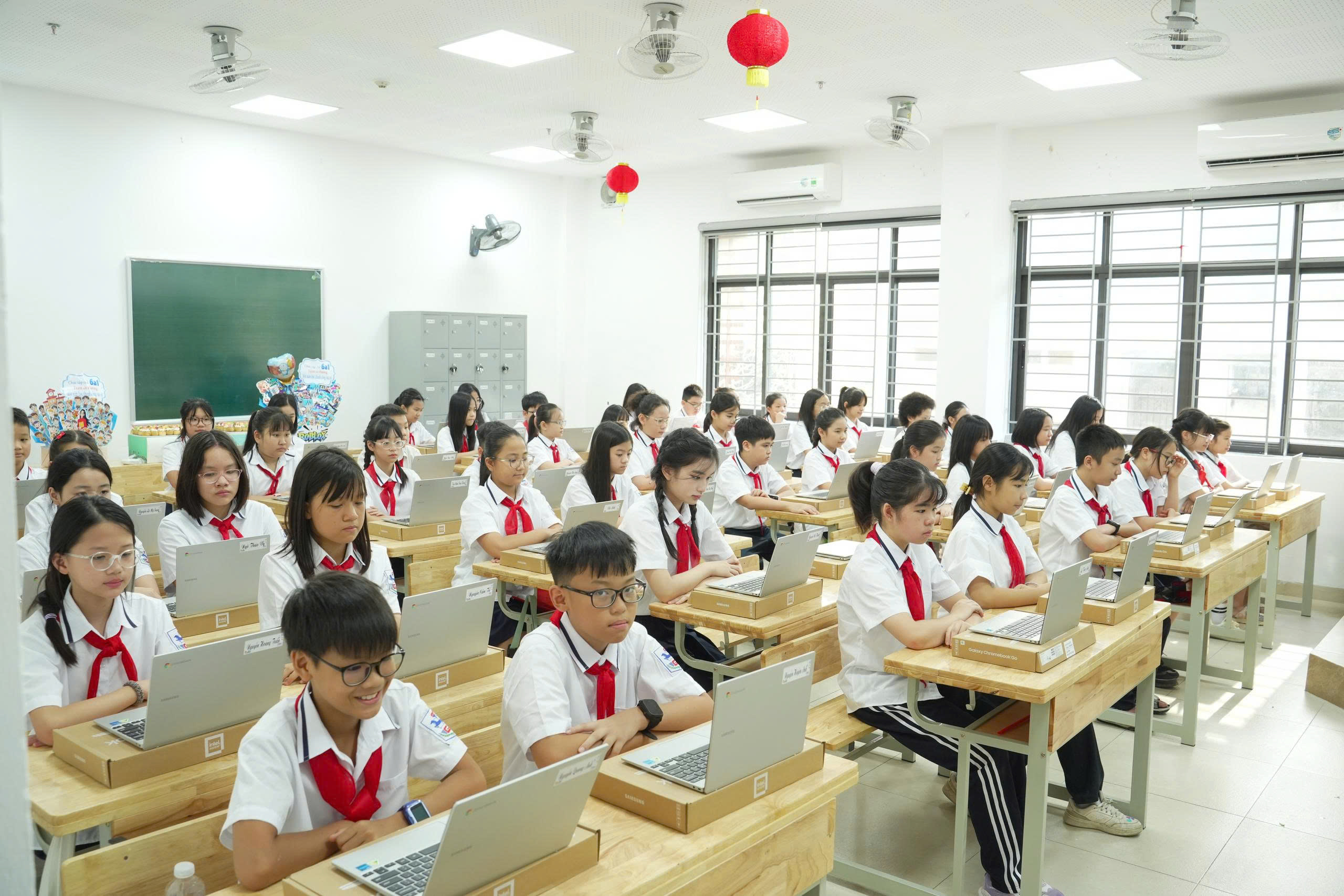 Kỷ niệm 80 năm truyền thống ngành Giáo dục và khai giảng năm học 2025–2026- Ảnh 23. Kỷ niệm 80 năm truyền thống ngành Giáo dục và khai giảng năm học 2025–2026- Ảnh 23.