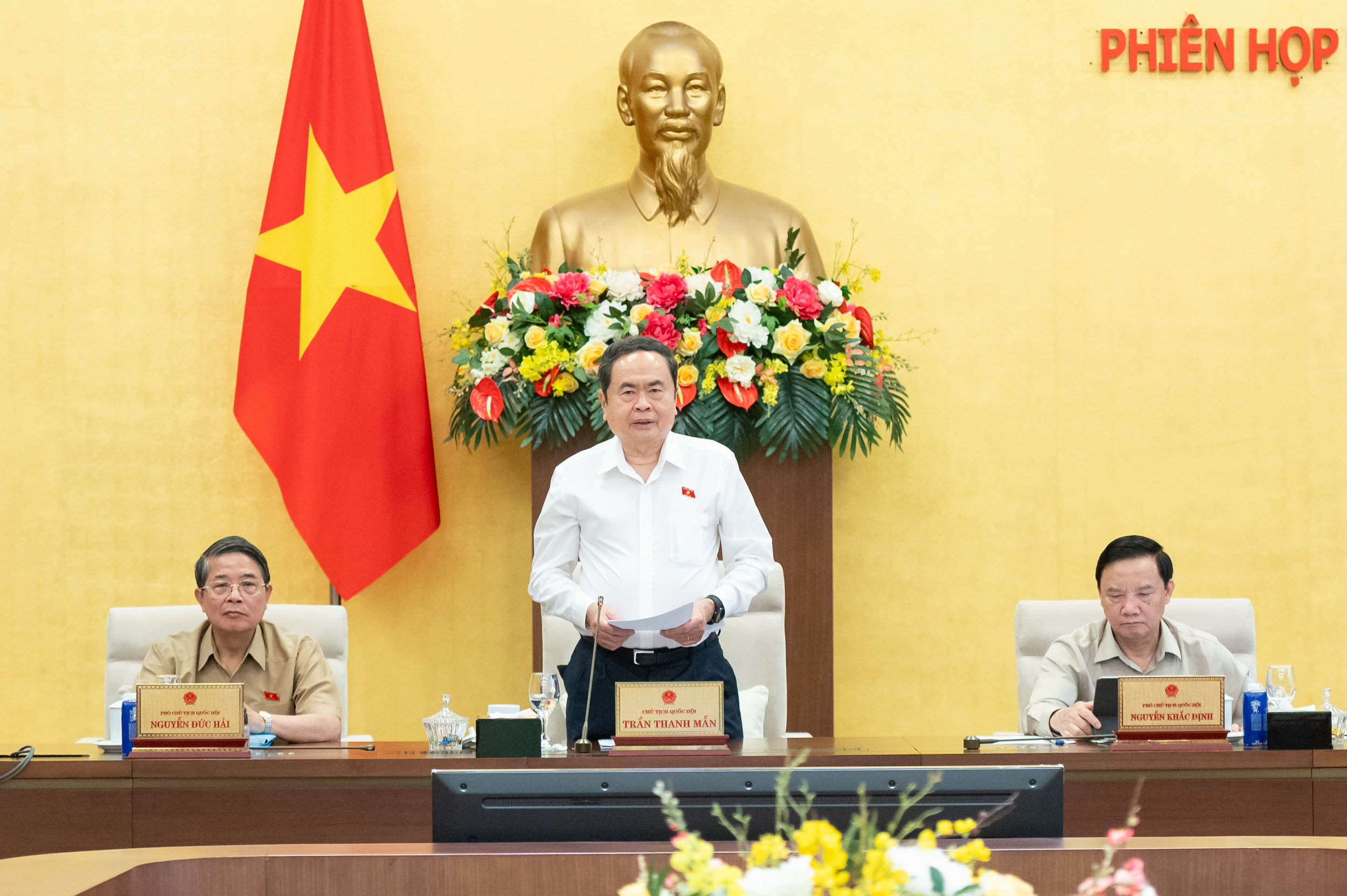 Thường vụ Quốc hội cho ý kiến 14 dự án luật, lần đầu tiên quyết định chương trình lập pháp- Ảnh 1. Thường vụ Quốc hội cho ý kiến 14 dự án luật, lần đầu tiên quyết định chương trình lập pháp- Ảnh 1.