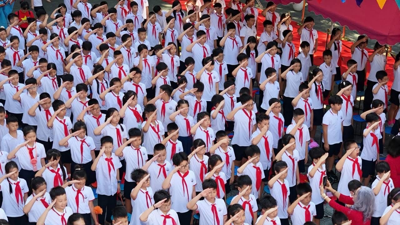 Hơn 2,3 triệu học sinh Hà Nội náo nức đón năm học mới đặc biệt- Ảnh 15. Hơn 2,3 triệu học sinh Hà Nội náo nức đón năm học mới đặc biệt- Ảnh 15.