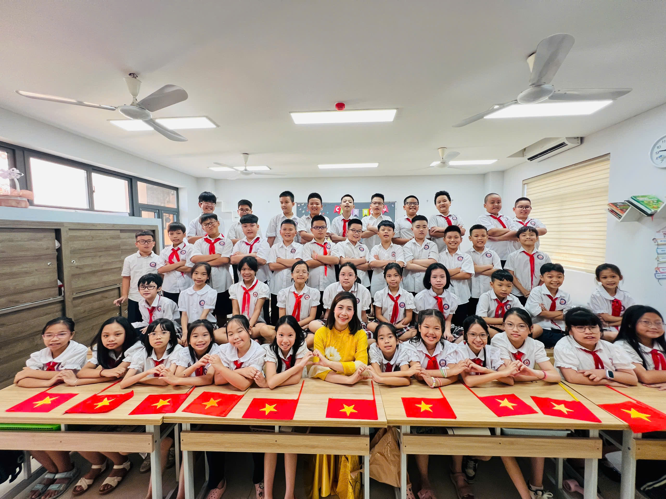 Kỷ niệm 80 năm truyền thống ngành Giáo dục và khai giảng năm học 2025–2026- Ảnh 7. Kỷ niệm 80 năm truyền thống ngành Giáo dục và khai giảng năm học 2025–2026- Ảnh 7.