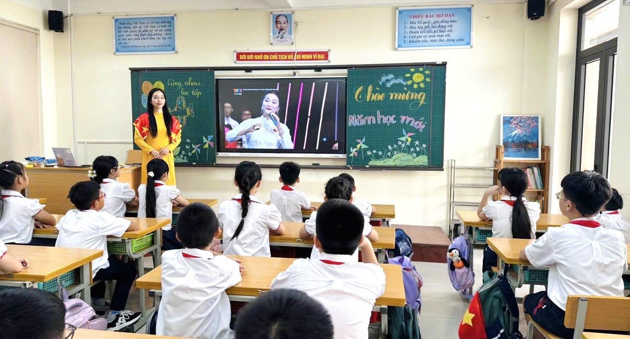 Kỷ niệm 80 năm truyền thống ngành Giáo dục và khai giảng năm học 2025–2026- Ảnh 2. Kỷ niệm 80 năm truyền thống ngành Giáo dục và khai giảng năm học 2025–2026- Ảnh 2.