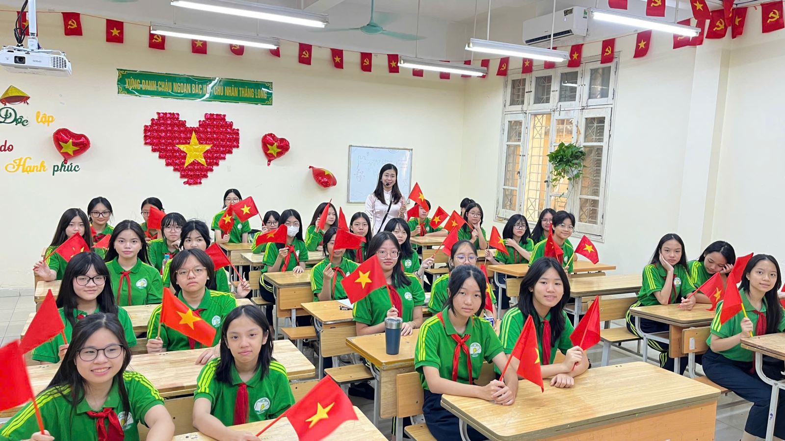 Kỷ niệm 80 năm truyền thống ngành Giáo dục và khai giảng năm học 2025–2026- Ảnh 19. Kỷ niệm 80 năm truyền thống ngành Giáo dục và khai giảng năm học 2025–2026- Ảnh 19.