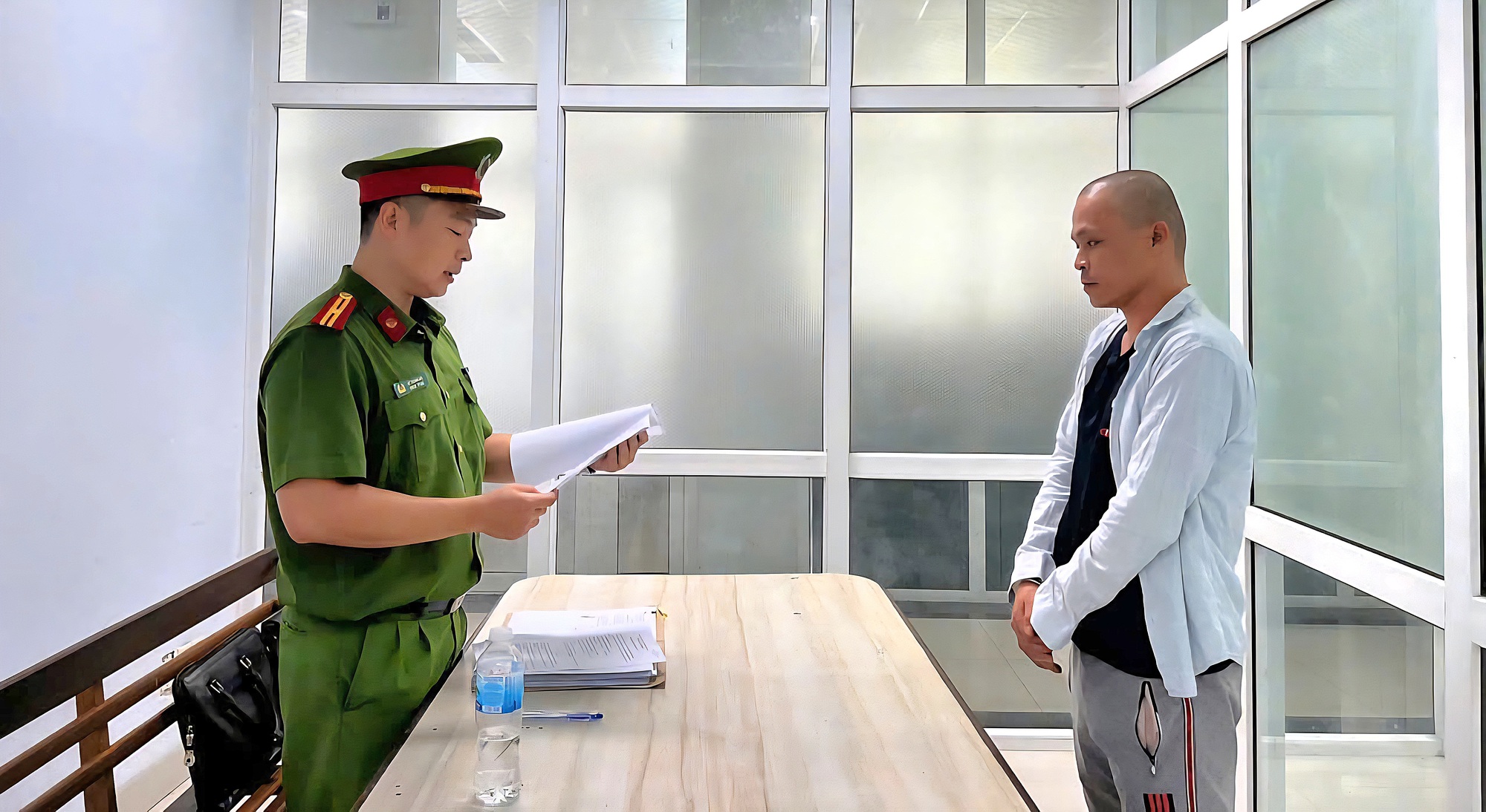 Đà Nẵng: Khởi tố tài xế taxi phê ma túy gây tai nạn liên hoàn- Ảnh 1.