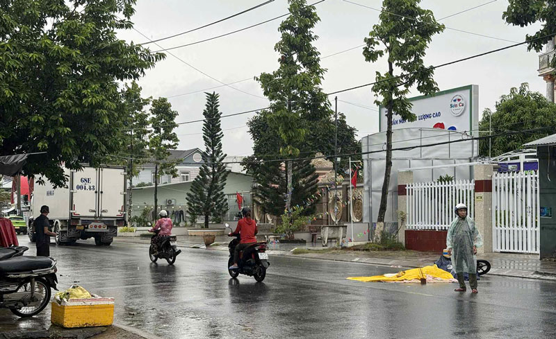 Hiện trường vụ tai nạn - Ảnh: Phương Vũ. Hiện trường vụ tai nạn - Ảnh: Phương Vũ.