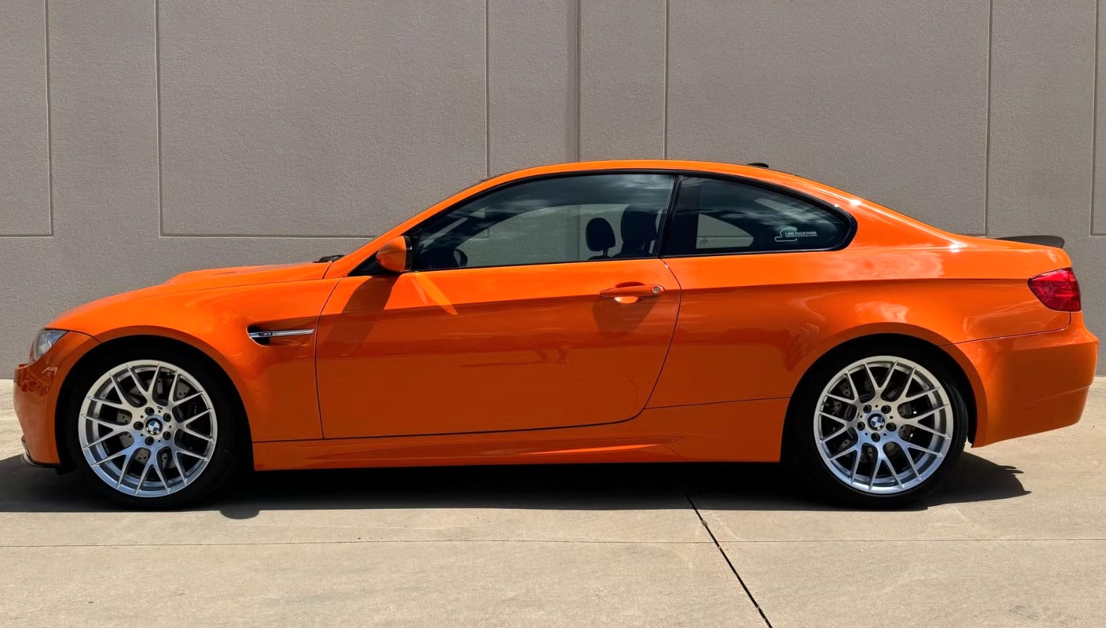 BMW chia tay động cơ V8 bằng mẫu xe đặc biệt- Ảnh 2. BMW chia tay động cơ V8 bằng mẫu xe đặc biệt- Ảnh 2.