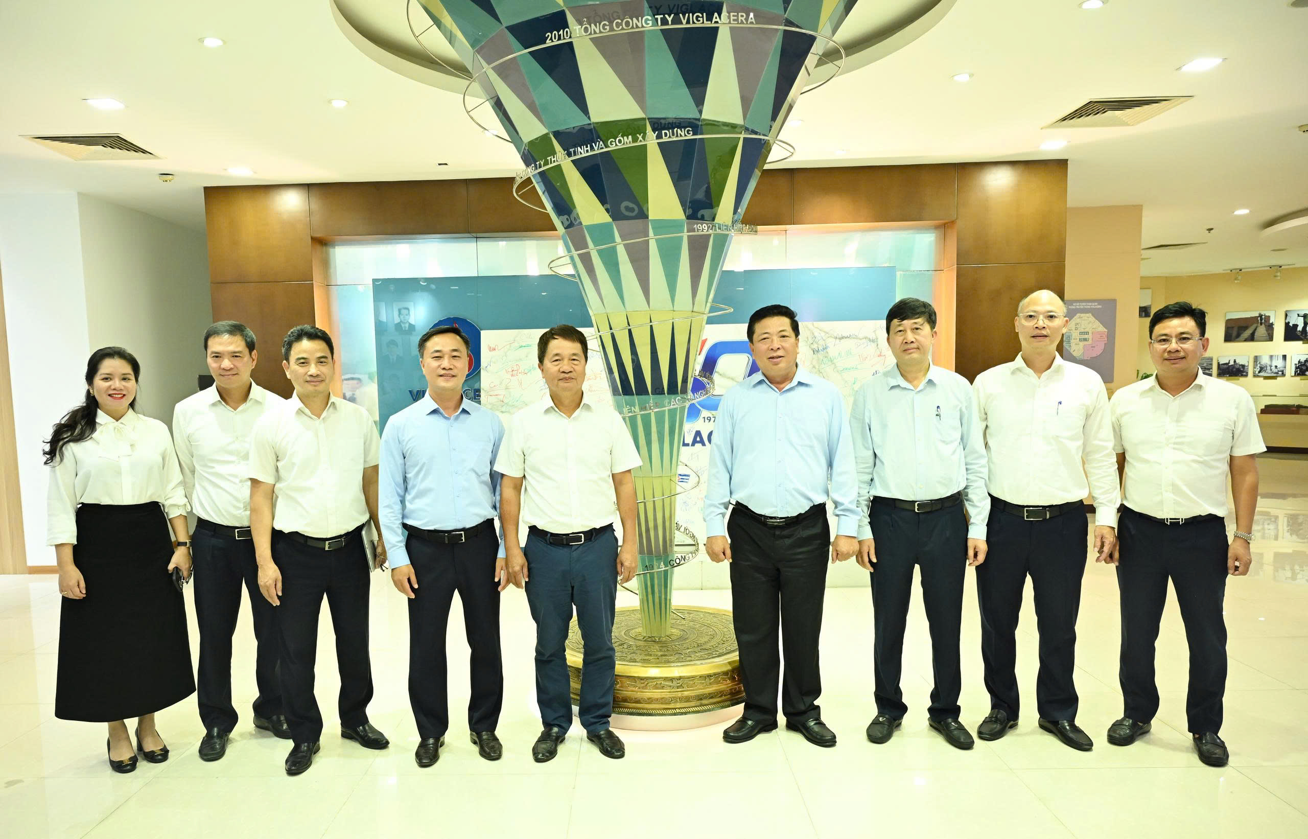 Viglacera tiếp tục đổi mới sáng tạo theo xu thế xanh, tiết kiệm tài nguyên, giảm phát thải- Ảnh 14.