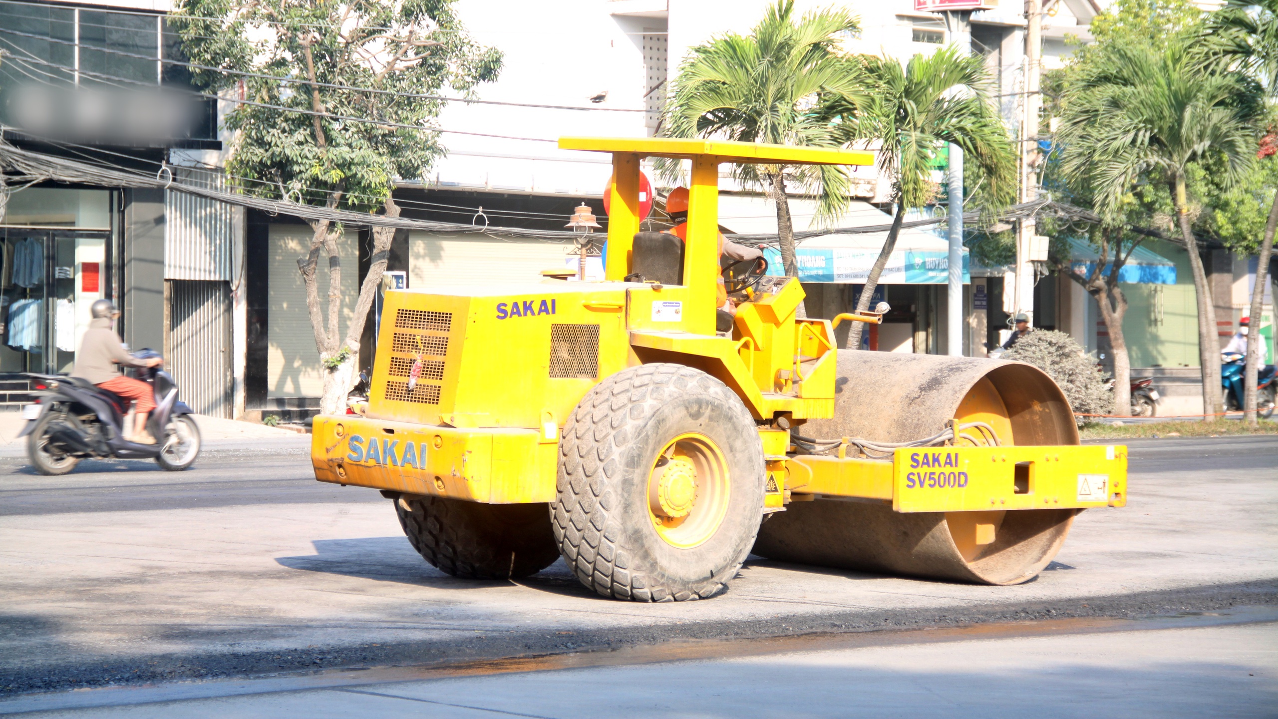 C&agrave; Mau: Đến 20/1 ho&agrave;n th&agrave;nh thảm nhựa đường Trần Ph&uacute;- Ảnh 7.