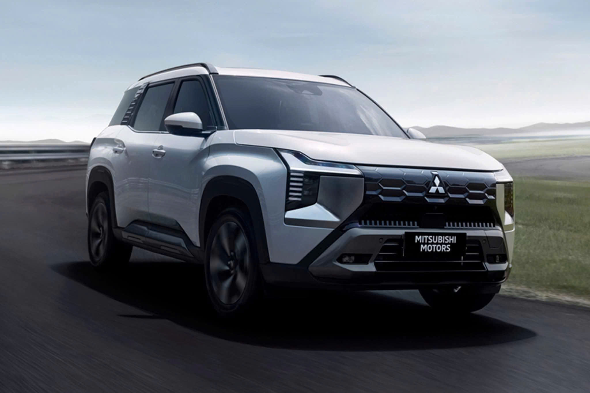 Những mẫu xe gầm cao tầm giá 800 triệu đồng- Ảnh 4. Những mẫu xe gầm cao tầm giá 800 triệu đồng- Ảnh 4.