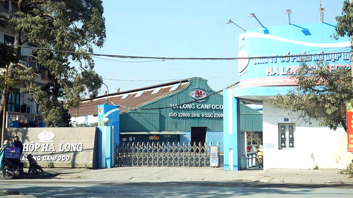 Bắt khẩn cấp Tổng giám đốc Công ty CP Đồ hộp Hạ Long cùng 3 thuộc cấp- Ảnh 1. Bắt khẩn cấp Tổng giám đốc Công ty CP Đồ hộp Hạ Long cùng 3 thuộc cấp- Ảnh 1.