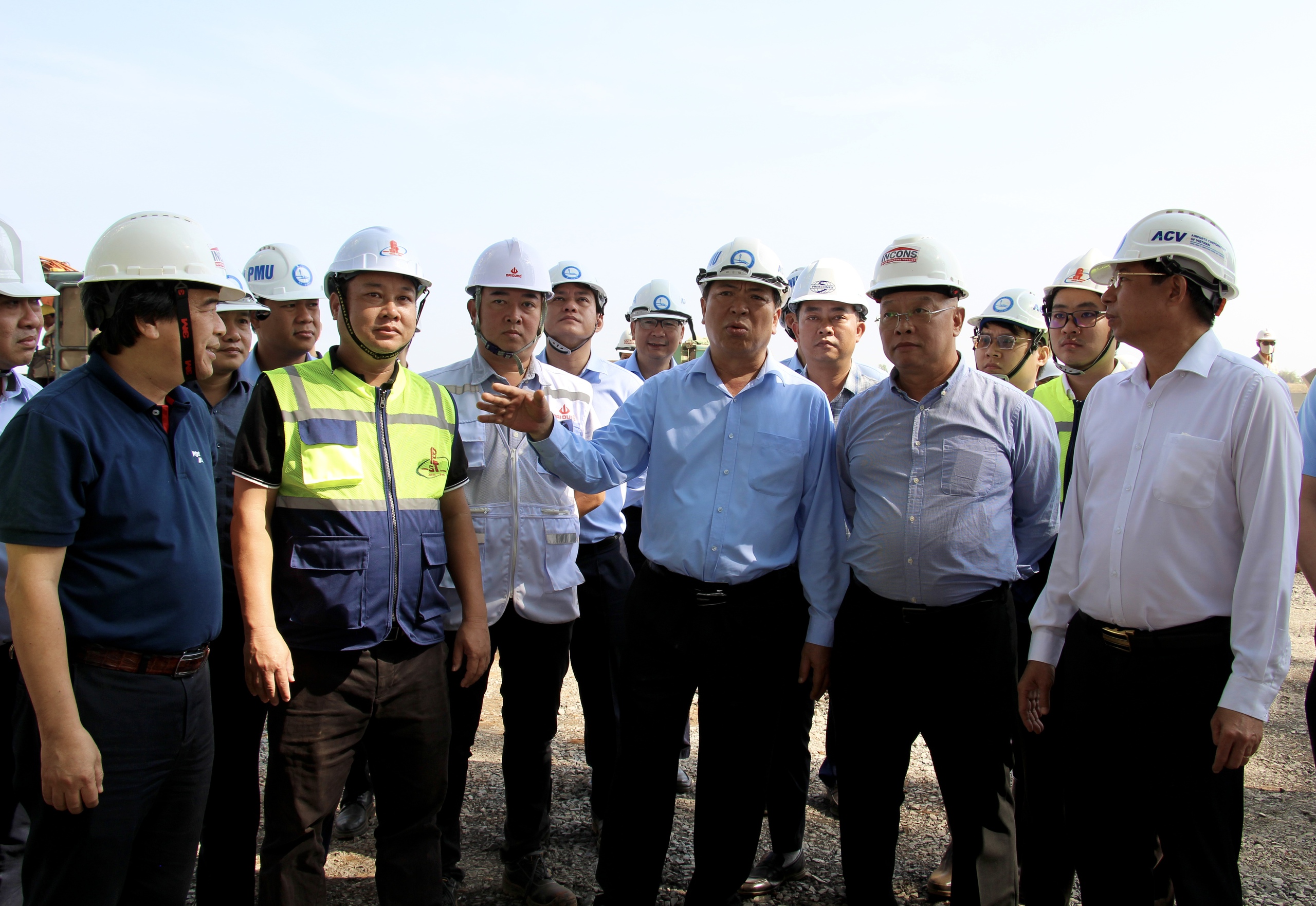 Bộ trưởng Trần Hồng Minh: Sân bay Long Thành phải chất lượng, đẹp - xanh đạt chuẩn 5 sao- Ảnh 3. Bộ trưởng Trần Hồng Minh: Sân bay Long Thành phải chất lượng, đẹp - xanh đạt chuẩn 5 sao- Ảnh 3.