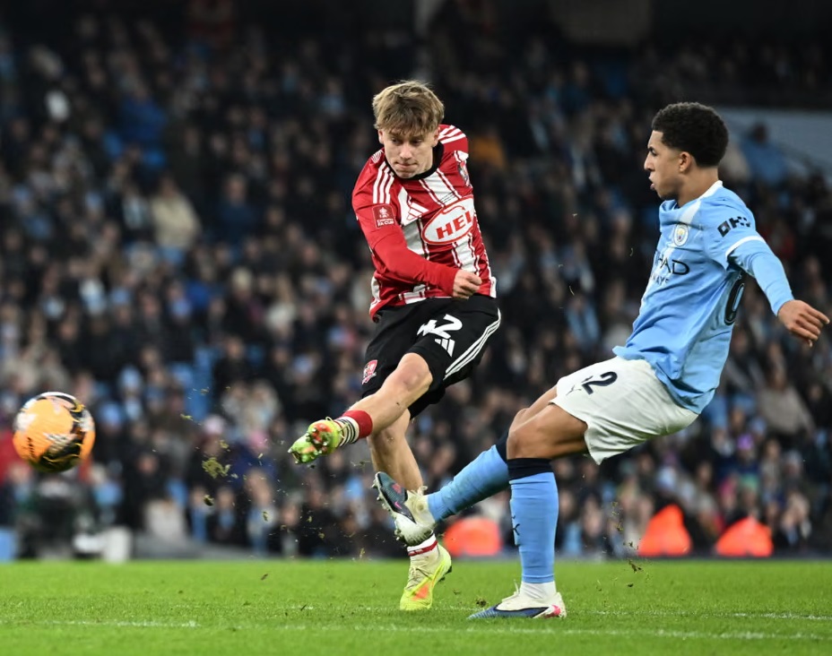 Man City thắng hủy diệt Exeter City tại v&ograve;ng 3 FA Cup- Ảnh 2.