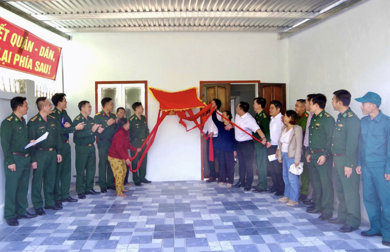 Tăng ca, ho&agrave;n th&agrave;nh hơn 290 căn nh&agrave; trong chiến dịch Quang Trung tại 3 địa phương- Ảnh 3.