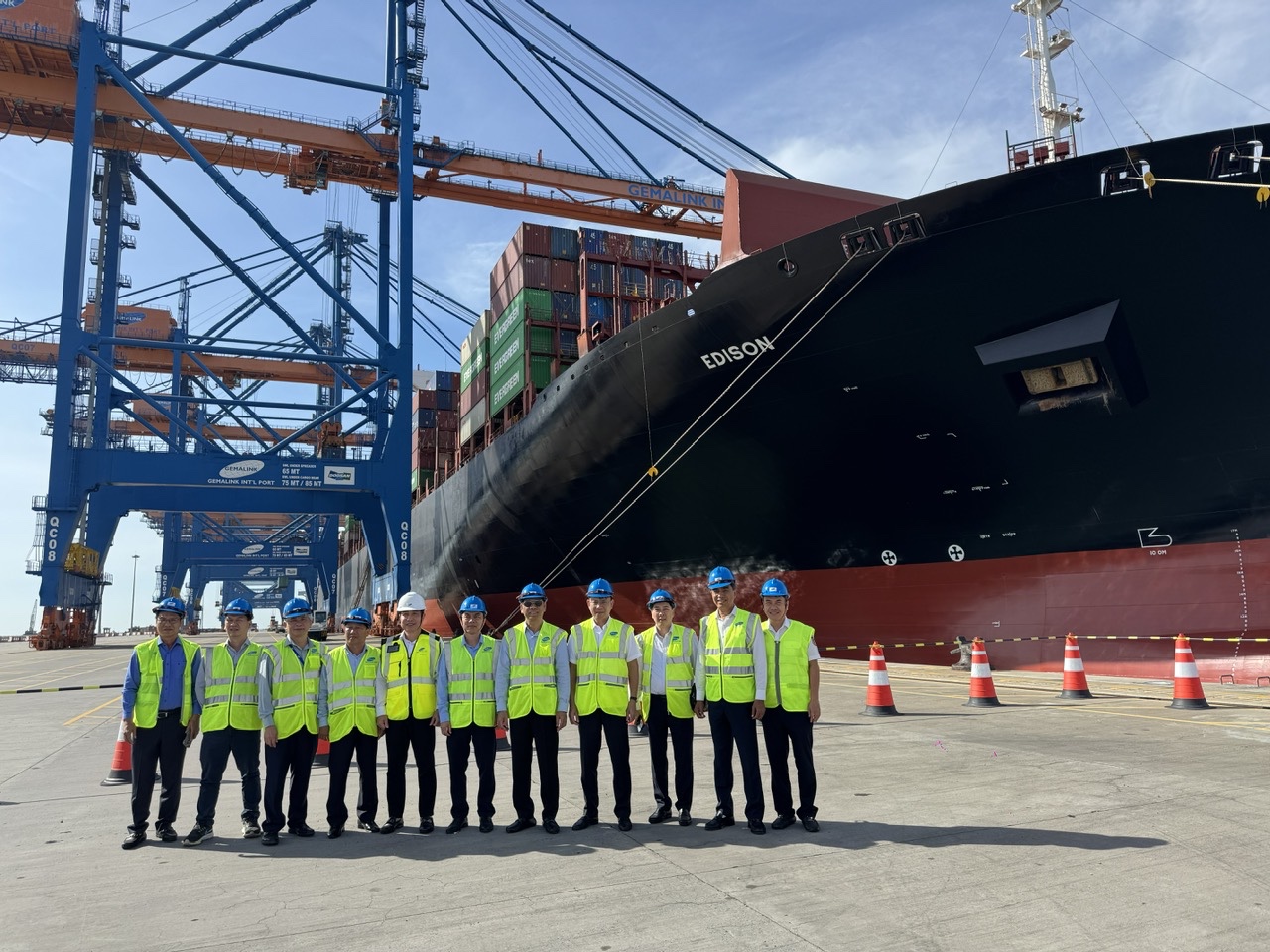 Giải &ldquo;b&agrave;i to&aacute;n c&ocirc;ng suất&rdquo; cho cụm cảng C&aacute;i M&eacute;p - Thị Vải thế n&agrave;o?- Ảnh 1.