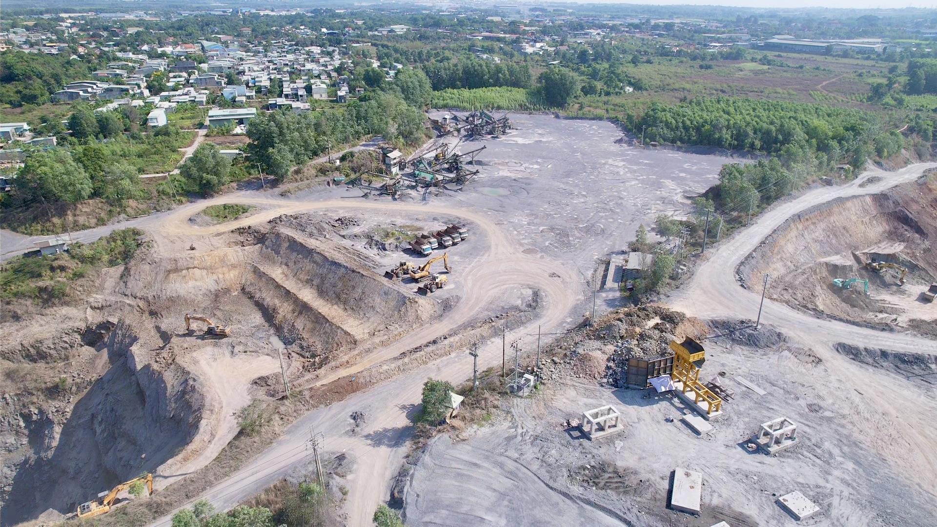 Đồng Nai mở kho vật liệu x&acirc;y dựng năm 2026, sắp đưa 19 mỏ đ&aacute; - c&aacute;t - đất ra đấu gi&aacute;- Ảnh 2.