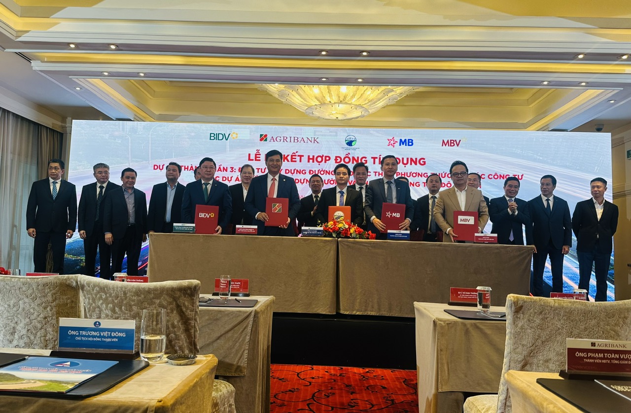 K&yacute; kết hợp đồng t&iacute;n dụng hơn 25.000 tỷ đồng cho Dự &aacute;n V&agrave;nh đai 4 - V&ugrave;ng Thủ đ&ocirc;- Ảnh 1.