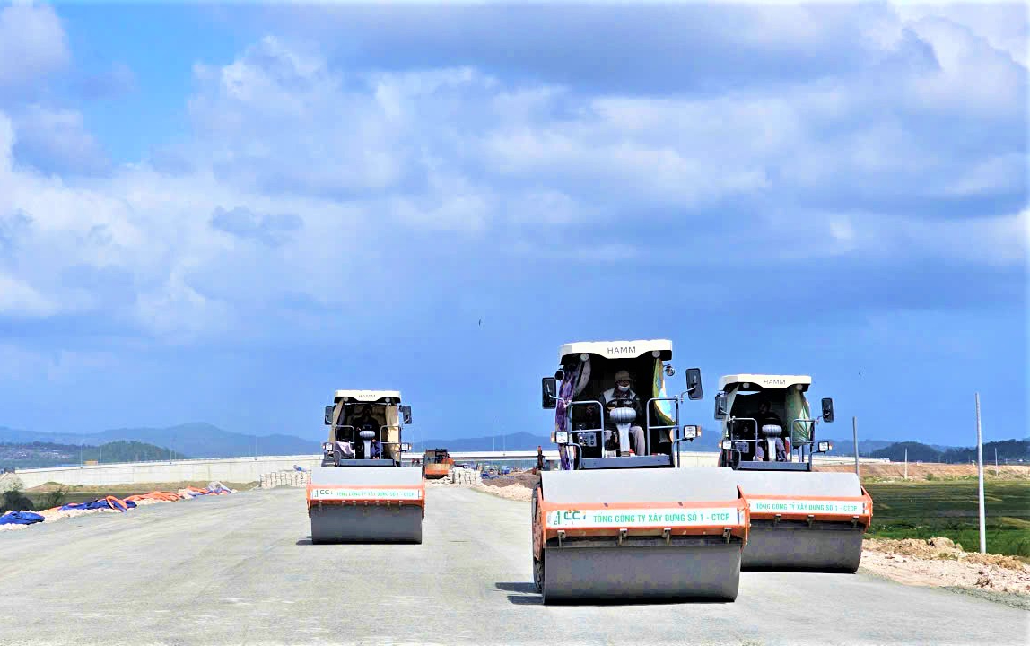 Bộ trưởng Trần Hồng Minh: Th&ocirc;ng xe cao tốc Ch&iacute; Thạnh - V&acirc;n Phong trước tết Nguy&ecirc;n đ&aacute;n 2026- Ảnh 3.