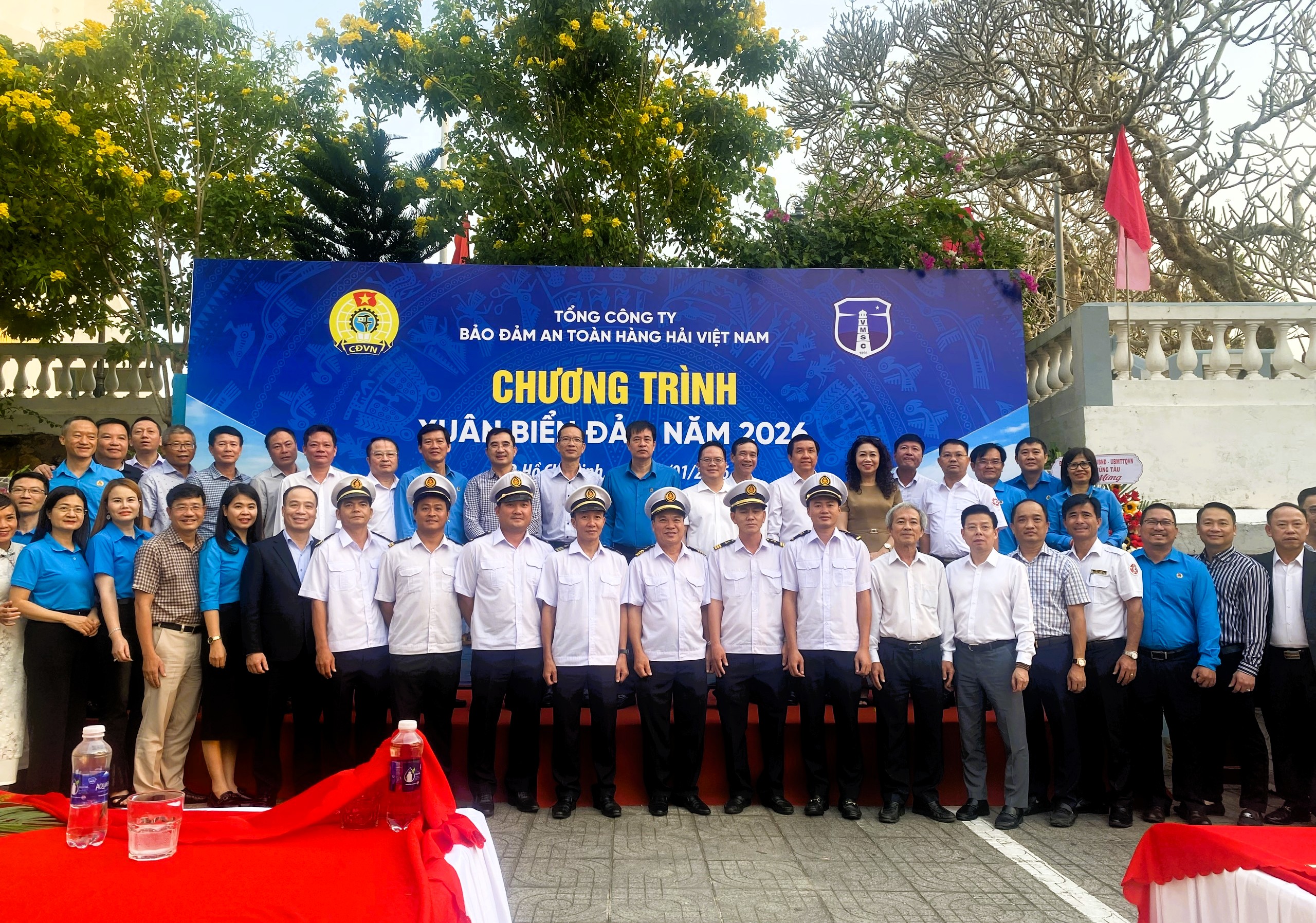 C&ocirc;ng đo&agrave;n X&acirc;y dựng Việt Nam lan tỏa y&ecirc;u thương tại chương tr&igrave;nh "Xu&acirc;n biển đảo 2026"- Ảnh 2.