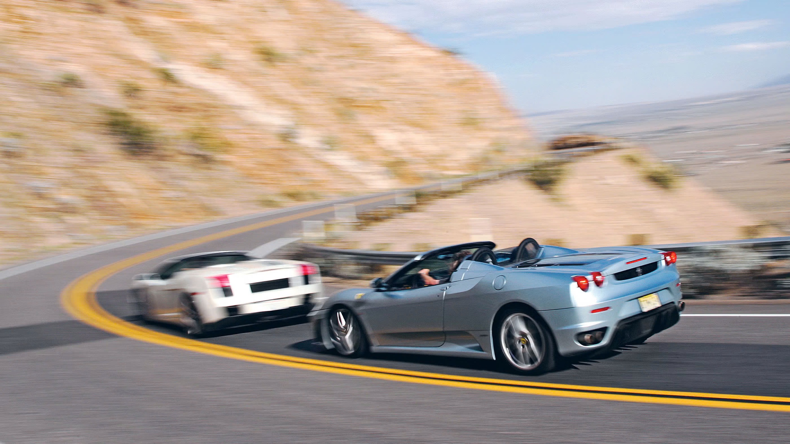 Ferrari F430 Spider thắng Gallardo Spyder trong màn so găng xe mui trần- Ảnh 2.