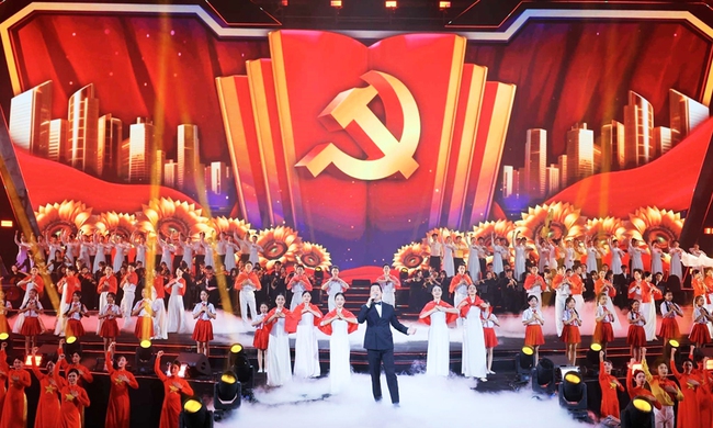 Văn h&oacute;a v&agrave; con người l&agrave; nền tảng, động lực ph&aacute;t triển bền vững đất nước- Ảnh 2.