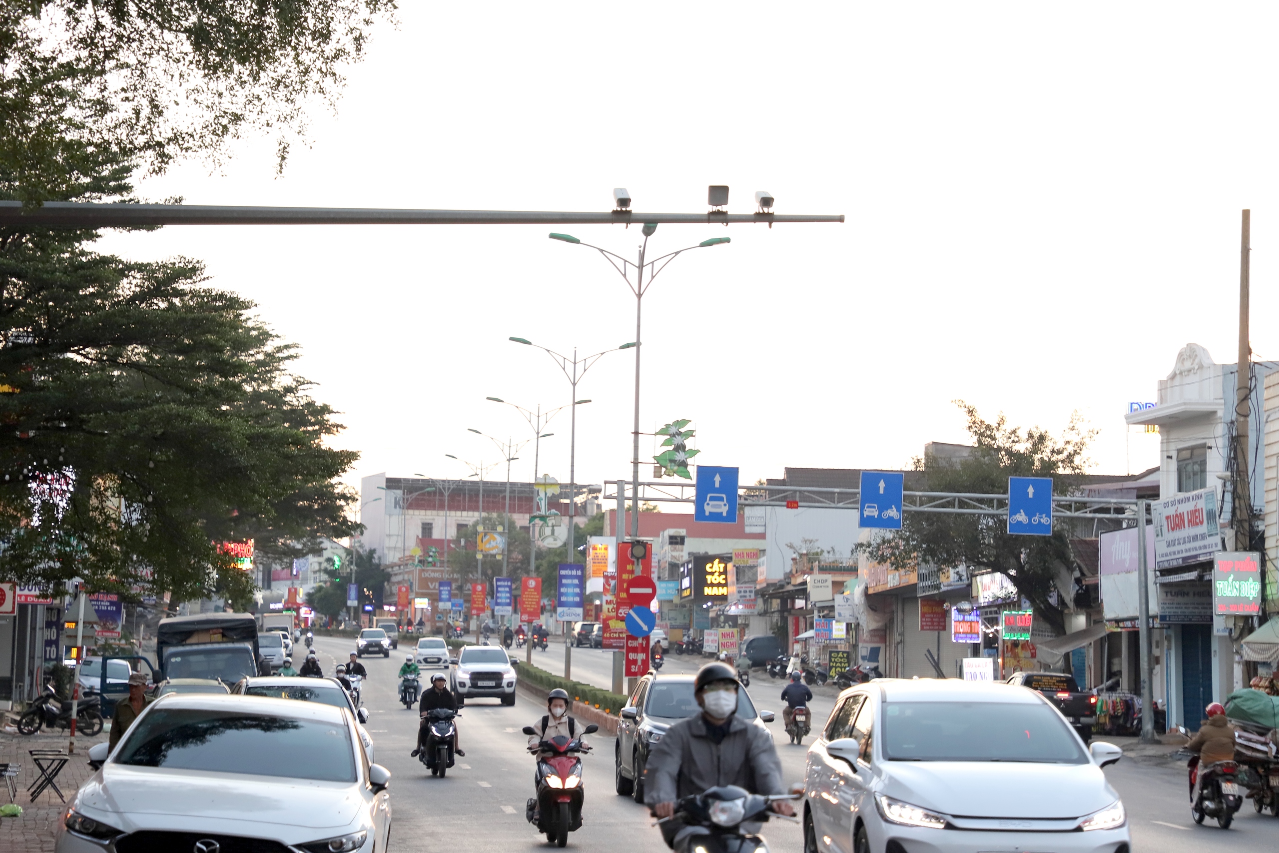 Đắk Lắk: “Mắt thần” phát hiện hơn 1.000 trường hợp vi phạm giao thông- Ảnh 1. Đắk Lắk: “Mắt thần” phát hiện hơn 1.000 trường hợp vi phạm giao thông- Ảnh 1.