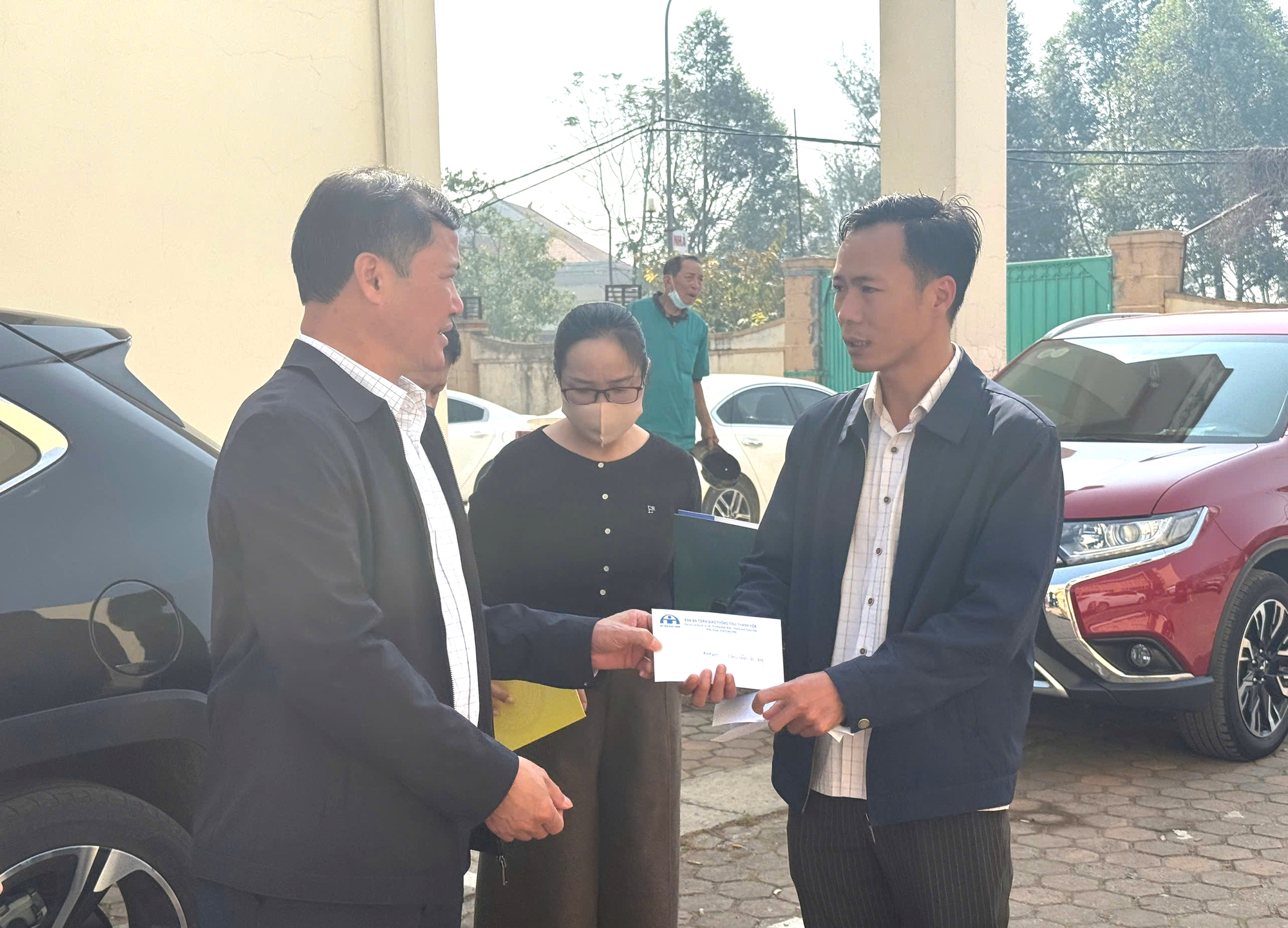 X&aacute;c định nguy&ecirc;n nh&acirc;n ban đầu vụ tai nạn tr&ecirc;n cao tốc l&agrave;m 4 người chết, 5 người bị thương- Ảnh 9.