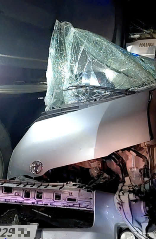 X&aacute;c định nguy&ecirc;n nh&acirc;n ban đầu vụ tai nạn tr&ecirc;n cao tốc l&agrave;m 4 người chết, 5 người bị thương- Ảnh 3.