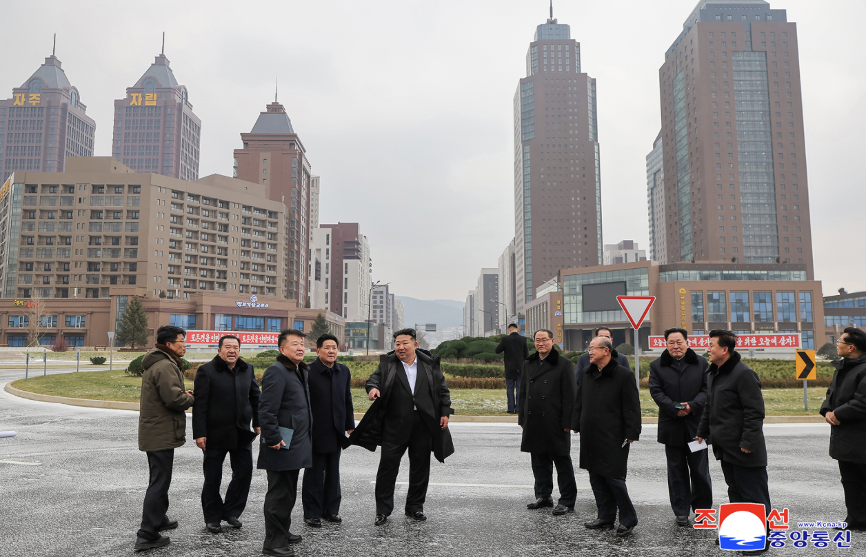 Hé lộ hình ảnh mới nhất từ khu đô thị 10.000 căn hộ sắp hoàn thành tại Bình Nhưỡng- Ảnh 8. Hé lộ hình ảnh mới nhất từ khu đô thị 10.000 căn hộ sắp hoàn thành tại Bình Nhưỡng- Ảnh 8.