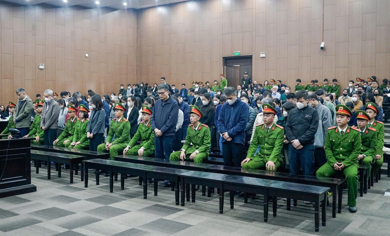 Lĩnh &aacute;n 15 năm t&ugrave; v&igrave; nhận hối lộ, cựu Cục trưởng An to&agrave;n thực phẩm bật kh&oacute;c- Ảnh 3.