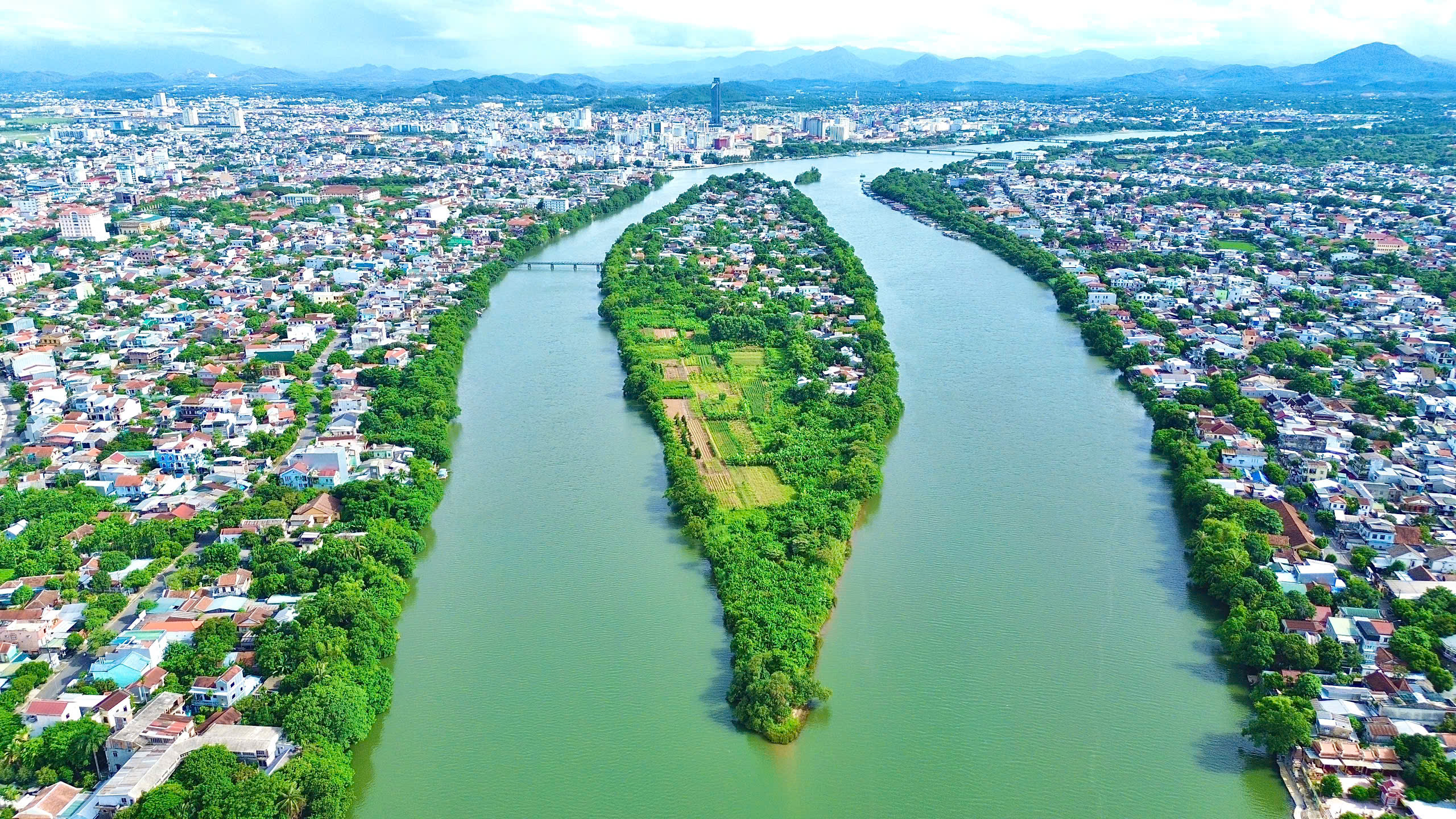 Huế: Đầu tư 2.200 tỷ đồng x&acirc;y cầu vượt s&ocirc;ng Hương- Ảnh 6.