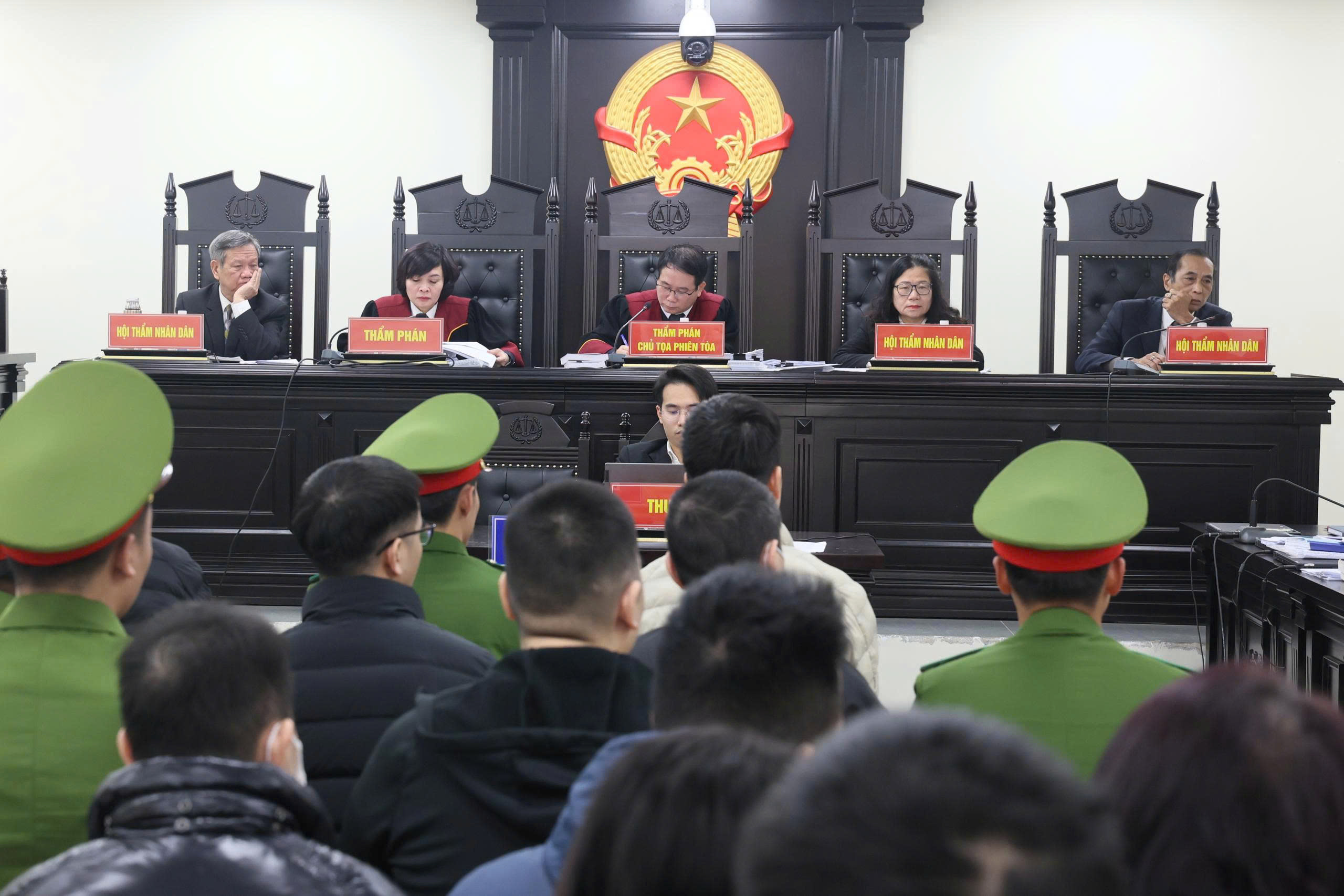 Vụ 4,5 triệu hộp sữa giả: Chủ tịch Z Holding bị tuyên phạt 30 năm tù- Ảnh 2. Vụ 4,5 triệu hộp sữa giả: Chủ tịch Z Holding bị tuyên phạt 30 năm tù- Ảnh 2.