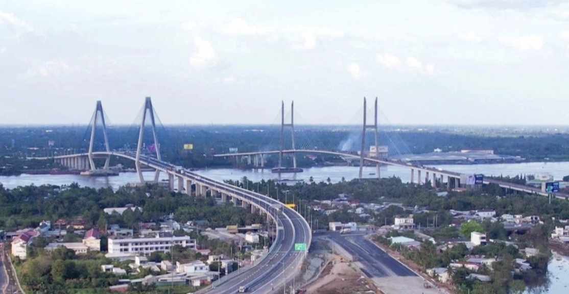 Vĩnh Long th&ocirc;ng qua điều chỉnh quy hoạch tổng thể, đẩy mạnh kết nối v&ugrave;ng- Ảnh 4.