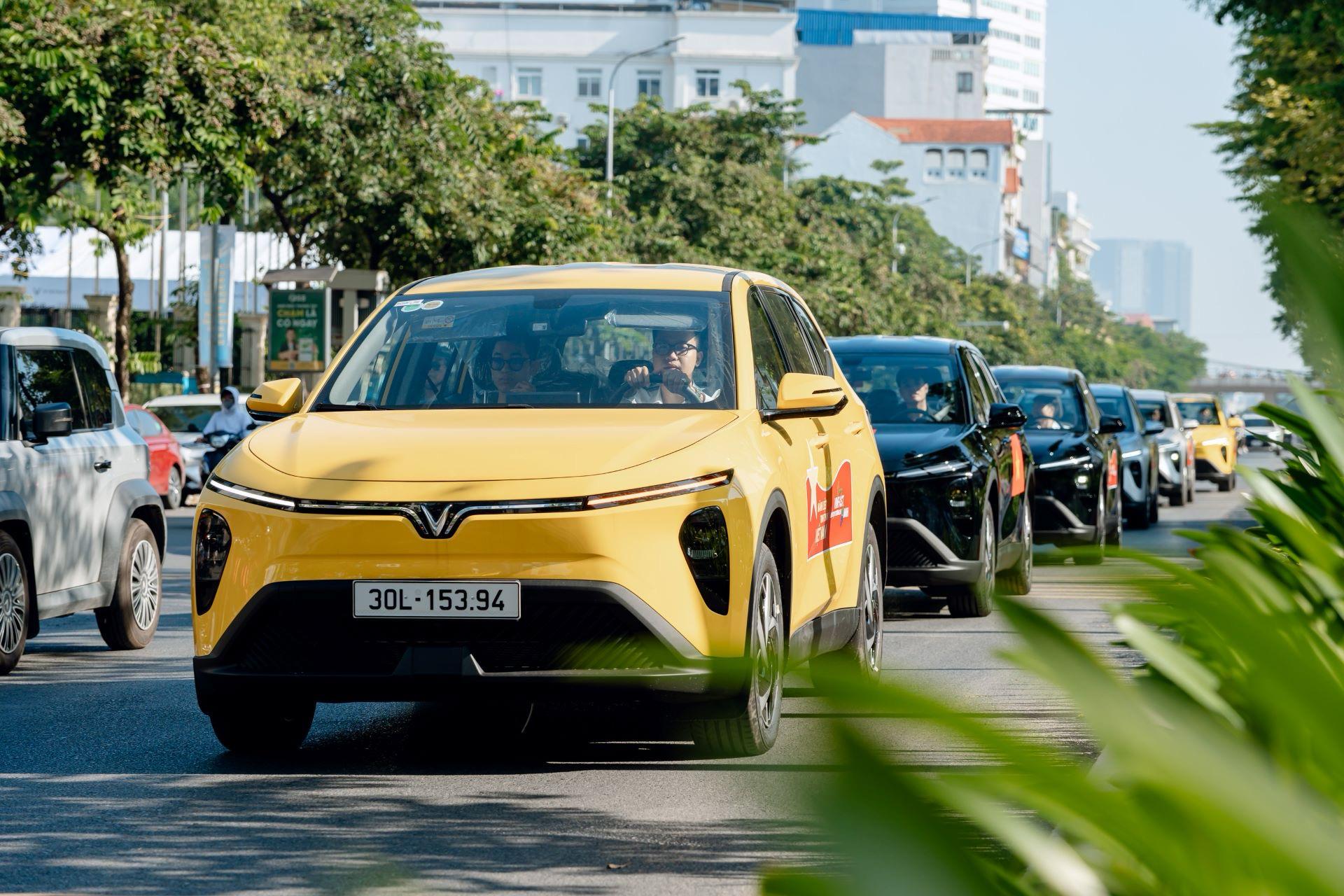 Thị trường ô tô Việt Nam chạm ngưỡng 550 nghìn xe- Ảnh 2.