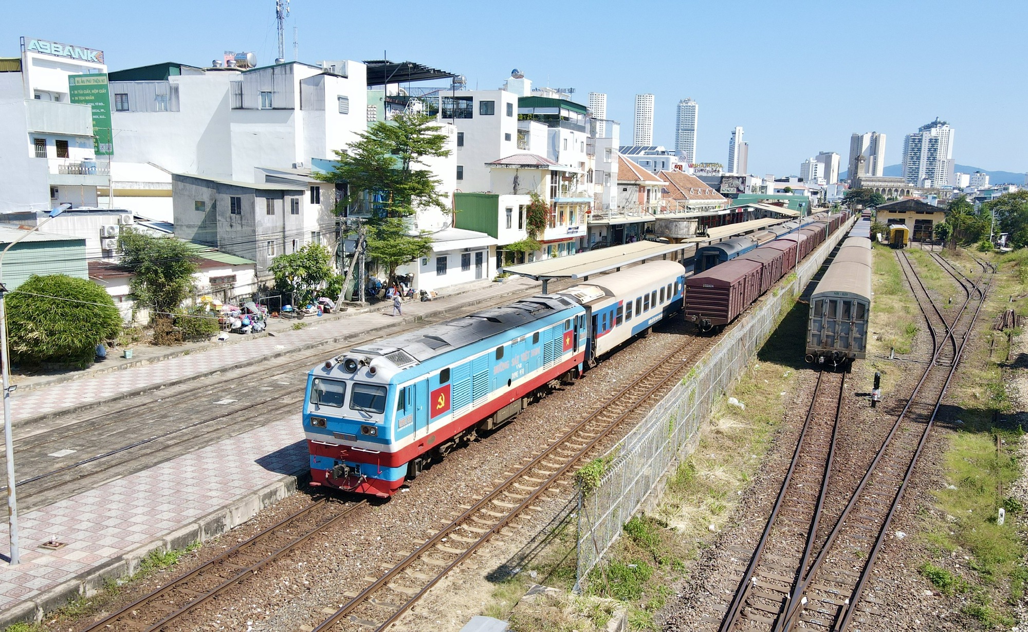 Đường sắt tăng chuyến, đ&aacute;p ứng nhu cầu đi lại dịp tết Nguy&ecirc;n đ&aacute;n 2026- Ảnh 2.