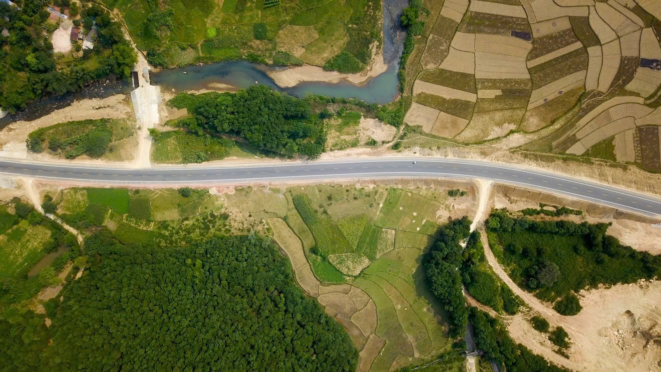 Đề xuất đầu tư ph&acirc;n kỳ mở rộng 4 l&agrave;n xe cao tốc Ho&agrave; Lạc - Ho&agrave; B&igrave;nh- Ảnh 1.