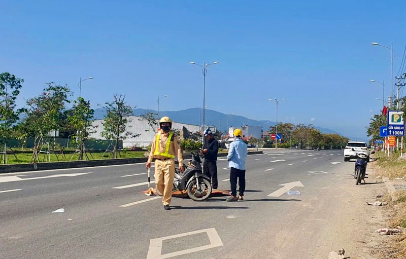 Hiện trường vụ tai nạn khiến một người tử vong.