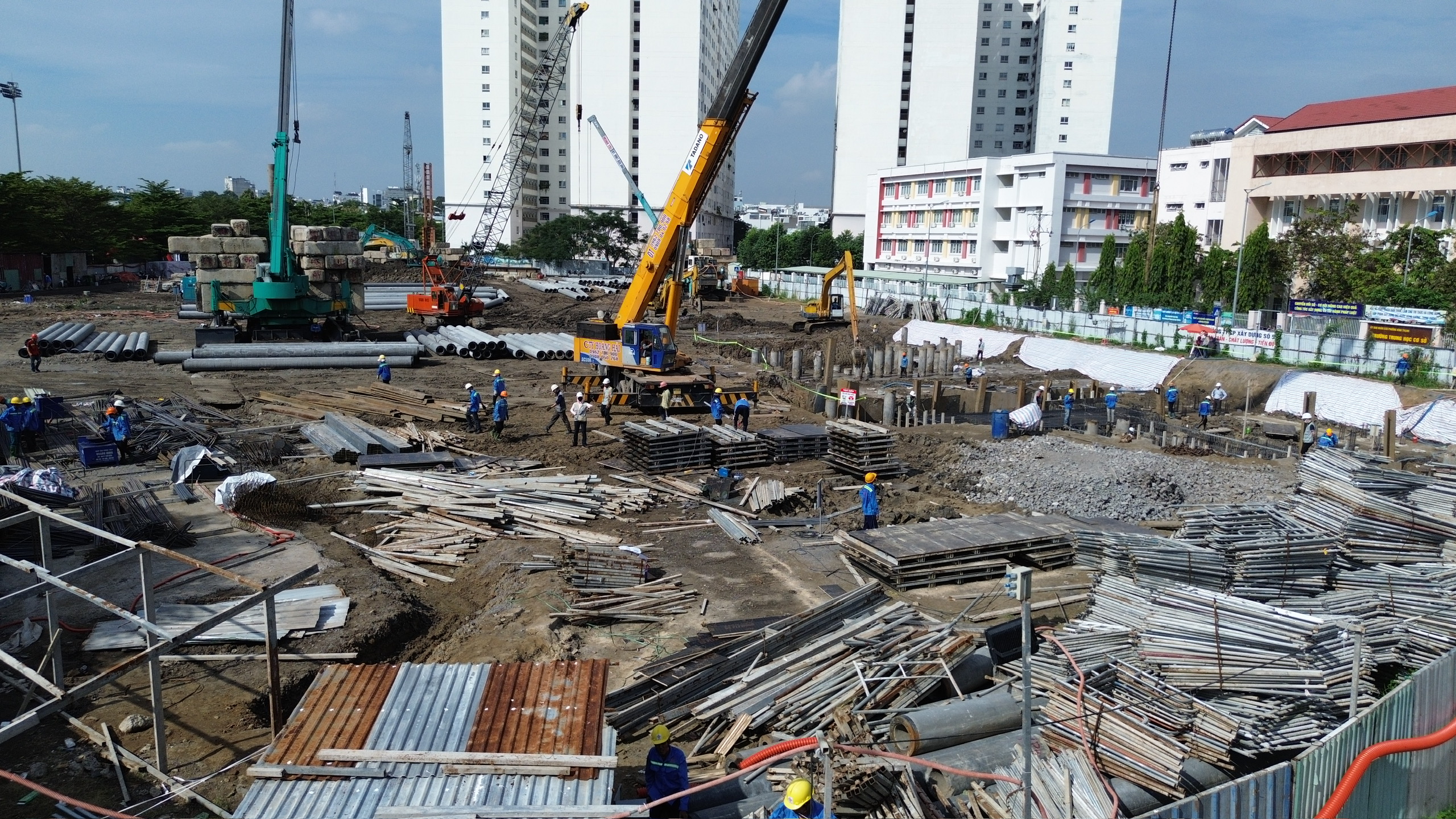 TP.HCM tăng tốc nhà ở xã hội, gỡ "nút thắt" để chạm mục tiêu hàng trăm nghìn căn- Ảnh 2. TP.HCM tăng tốc nhà ở xã hội, gỡ "nút thắt" để chạm mục tiêu hàng trăm nghìn căn- Ảnh 2.