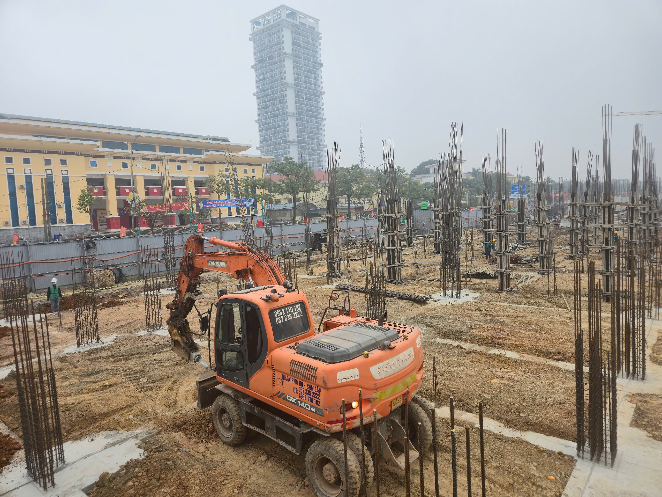 Tăng tốc thi c&ocirc;ng dự &aacute;n phố đi bộ trung t&acirc;m Th&aacute;i Nguy&ecirc;n, một số hạng mục vượt tiến độ- Ảnh 6.