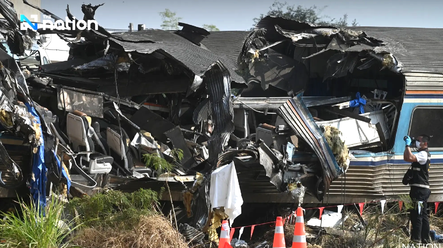 Vụ sập cần cẩu xuống đo&agrave;n t&agrave;u tại Th&aacute;i Lan: Đại diện nh&agrave; thầu lần đầu l&ecirc;n tiếng- Ảnh 1.