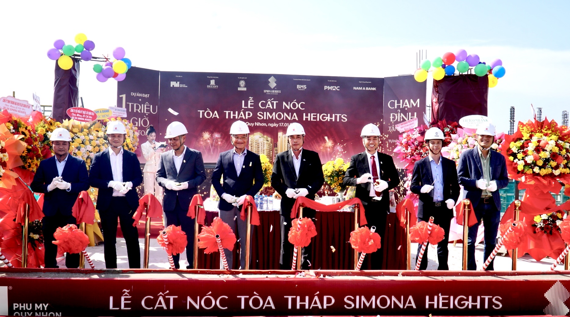 Cất nóc dự án cải tạo chung cư Trần Bình Trọng ở Gia Lai- Ảnh 1. Cất nóc dự án cải tạo chung cư Trần Bình Trọng ở Gia Lai- Ảnh 1.