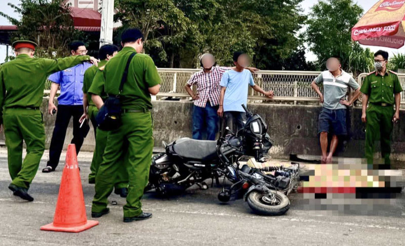 Hiện trường vụ tai nạn khiến em N tử vong tại chỗ - Ảnh: L&ecirc; Long.