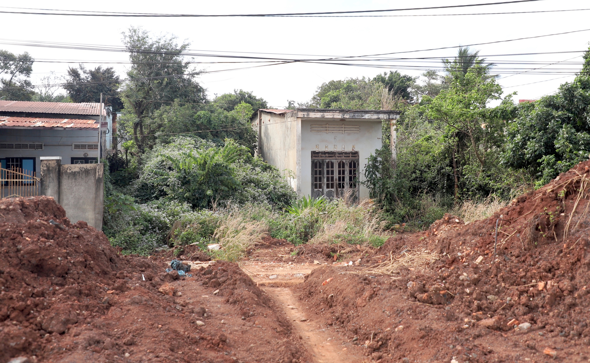 Đắk Lắk: Vướng giải ph&oacute;ng mặt bằng, hồ thủy lợi hơn 1.400 tỷ đồng kh&oacute; về đ&iacute;ch đ&uacute;ng hẹn- Ảnh 10.