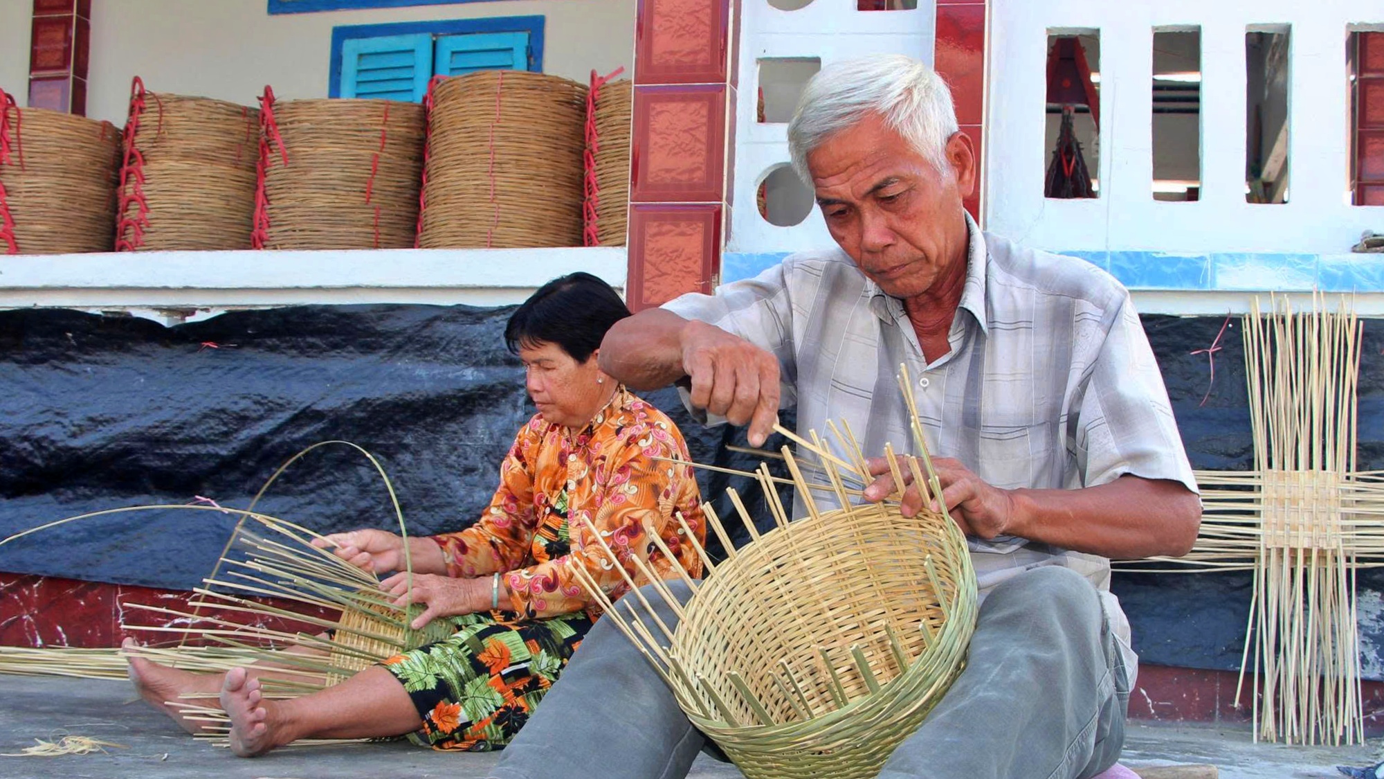 C&agrave; Mau: Hạ tầng giao th&ocirc;ng ph&aacute;t triển, diện mạo l&agrave;ng nghề truyền thống khởi sắc- Ảnh 1.