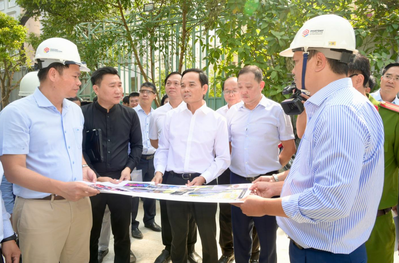 Ph&aacute;t huy tr&iacute; tuệ, đo&agrave;n kết, đổi mới - nền tảng cho giai đoạn ph&aacute;t triển mới của TP.HCM- Ảnh 2.