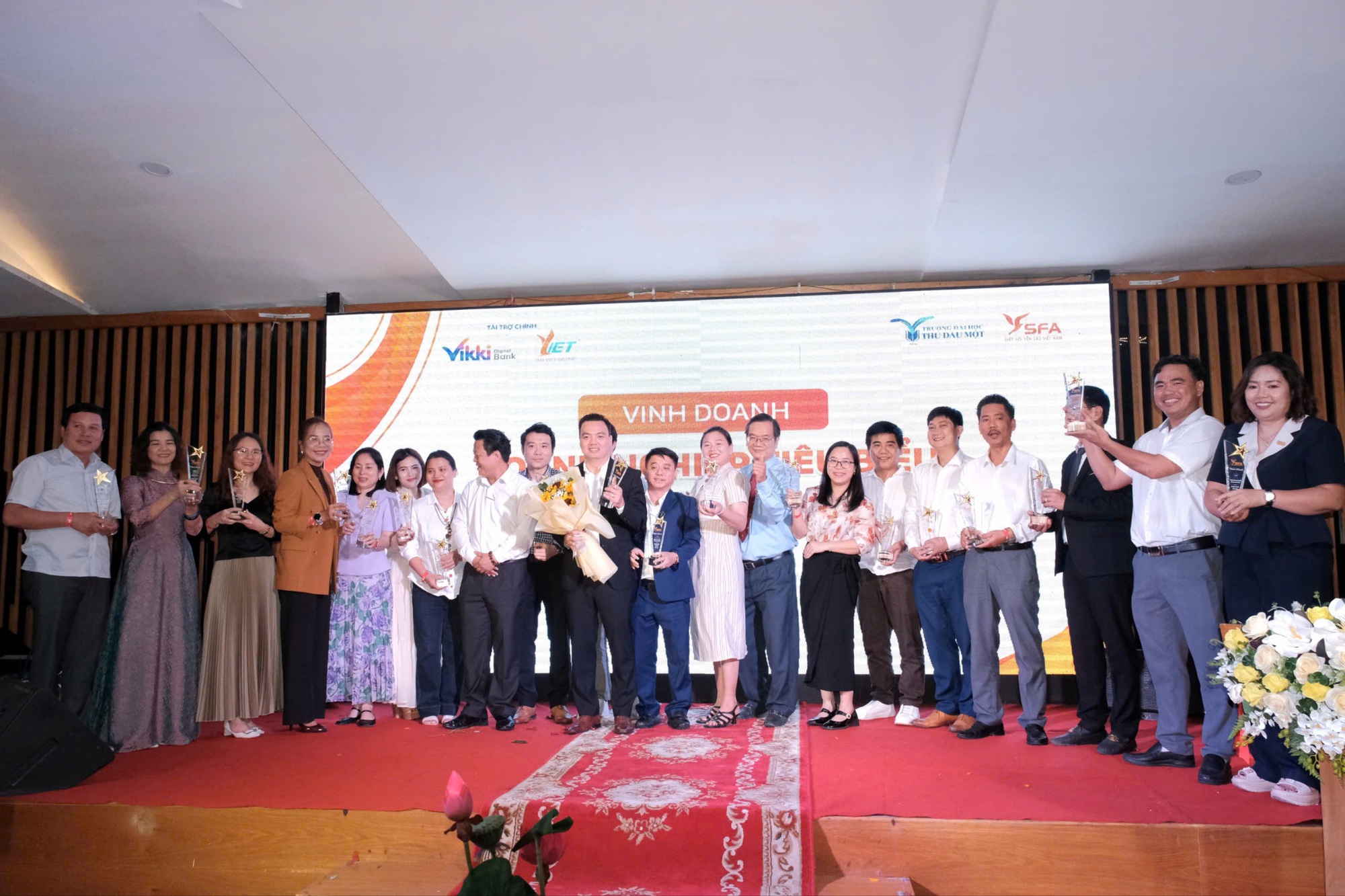 Tọa đ&agrave;m khoa học ng&agrave;nh yến Việt Nam: Lấy khoa học l&agrave;m gốc, hướng tới ph&aacute;t triển bền vững- Ảnh 3.