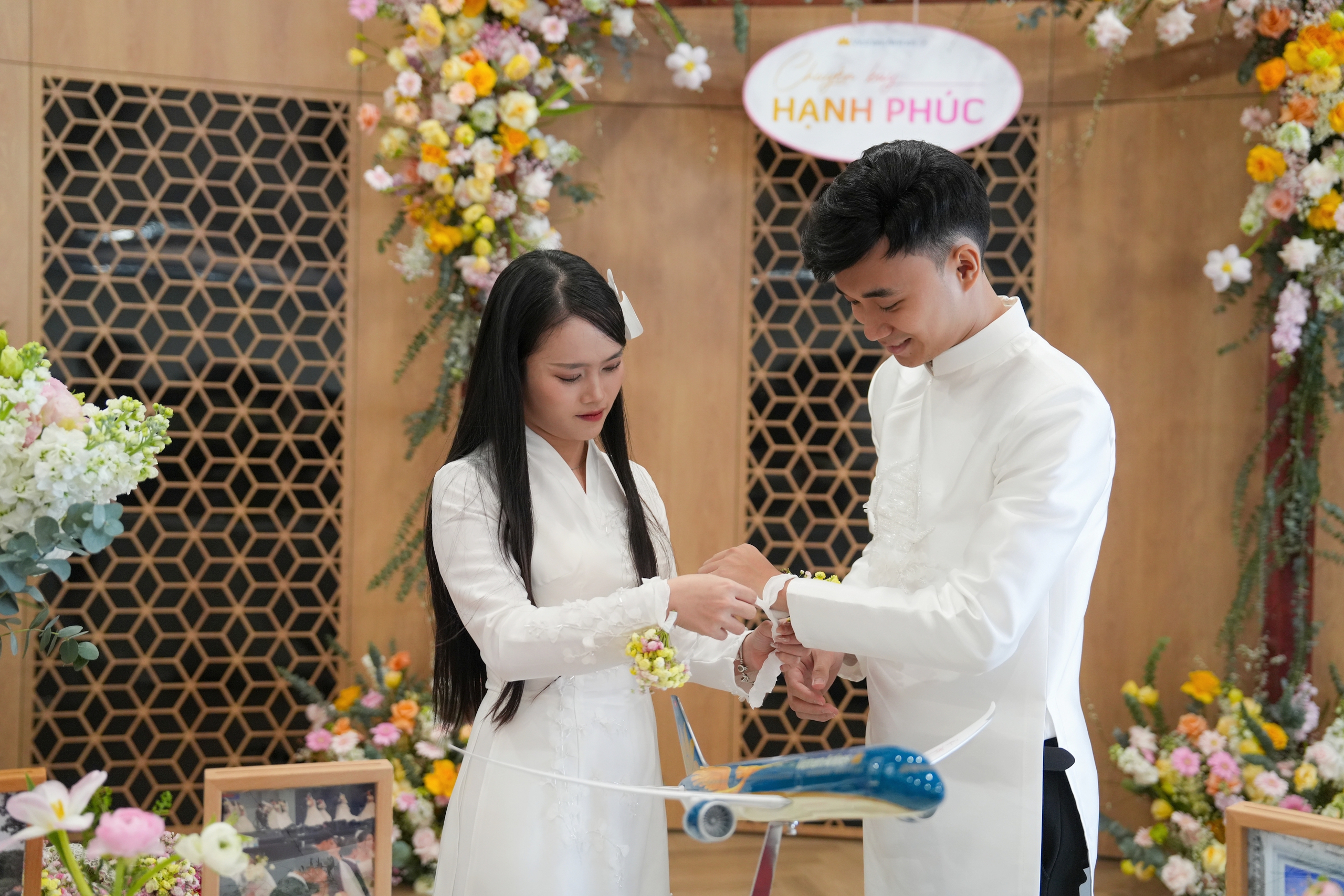 Chuyến bay đặc biệt lan tỏa th&ocirc;ng điệp &ldquo;Việt Nam hạnh ph&uacute;c&rdquo;- Ảnh 4.