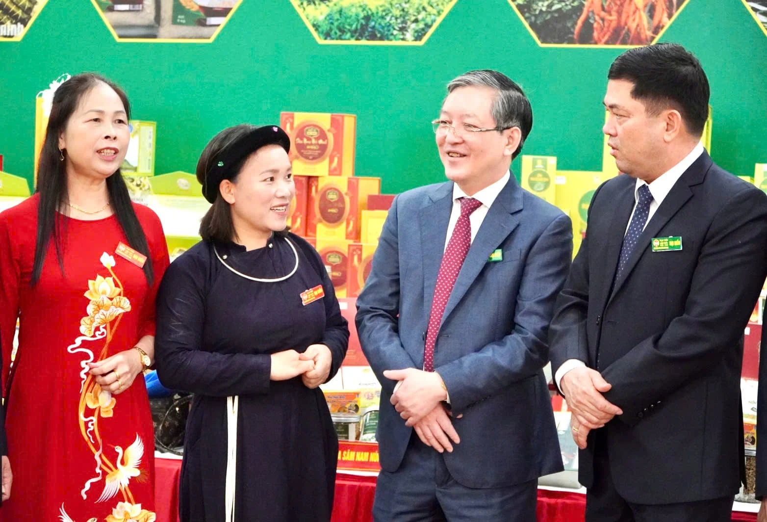 Ph&aacute;t huy vai tr&ograve;, sức s&aacute;ng tạo của n&ocirc;ng d&acirc;n trong kỷ nguy&ecirc;n mới đất nước- Ảnh 3.