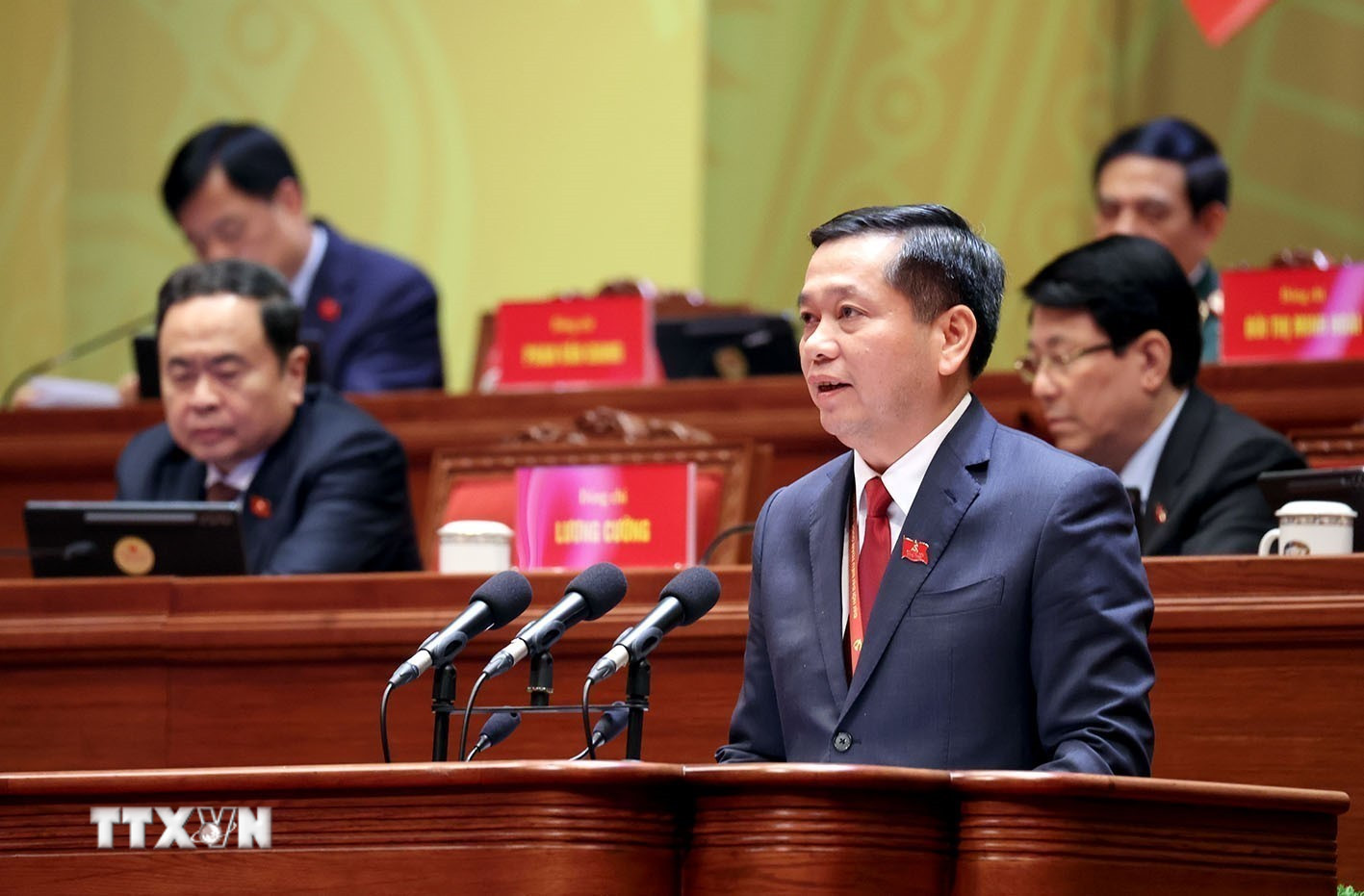 Nâng tầm tham mưu chiến lược, thực hiện thắng lợi những quyết sách lớn của Đảng- Ảnh 1. Nâng tầm tham mưu chiến lược, thực hiện thắng lợi những quyết sách lớn của Đảng- Ảnh 1.