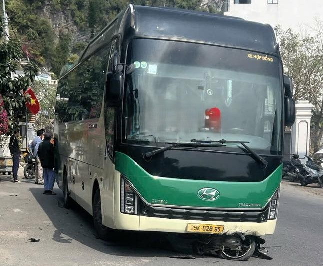 Hải Ph&ograve;ng: Li&ecirc;n tiếp xảy ra tai nạn li&ecirc;n quan người nước ngo&agrave;i điều khiển xe m&ocirc; t&ocirc;- Ảnh 2.
