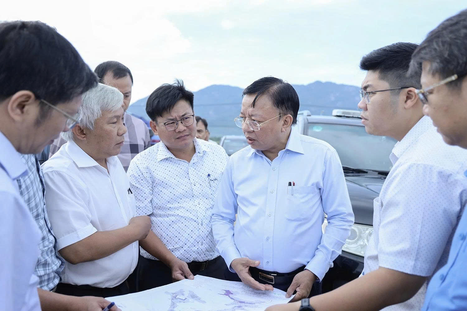 Kh&aacute;nh H&ograve;a: Th&aacute;o gỡ vướng mắc trong giải ph&oacute;ng mặt bằng tuyến đường Vạn Ninh - Ninh H&ograve;a- Ảnh 1.