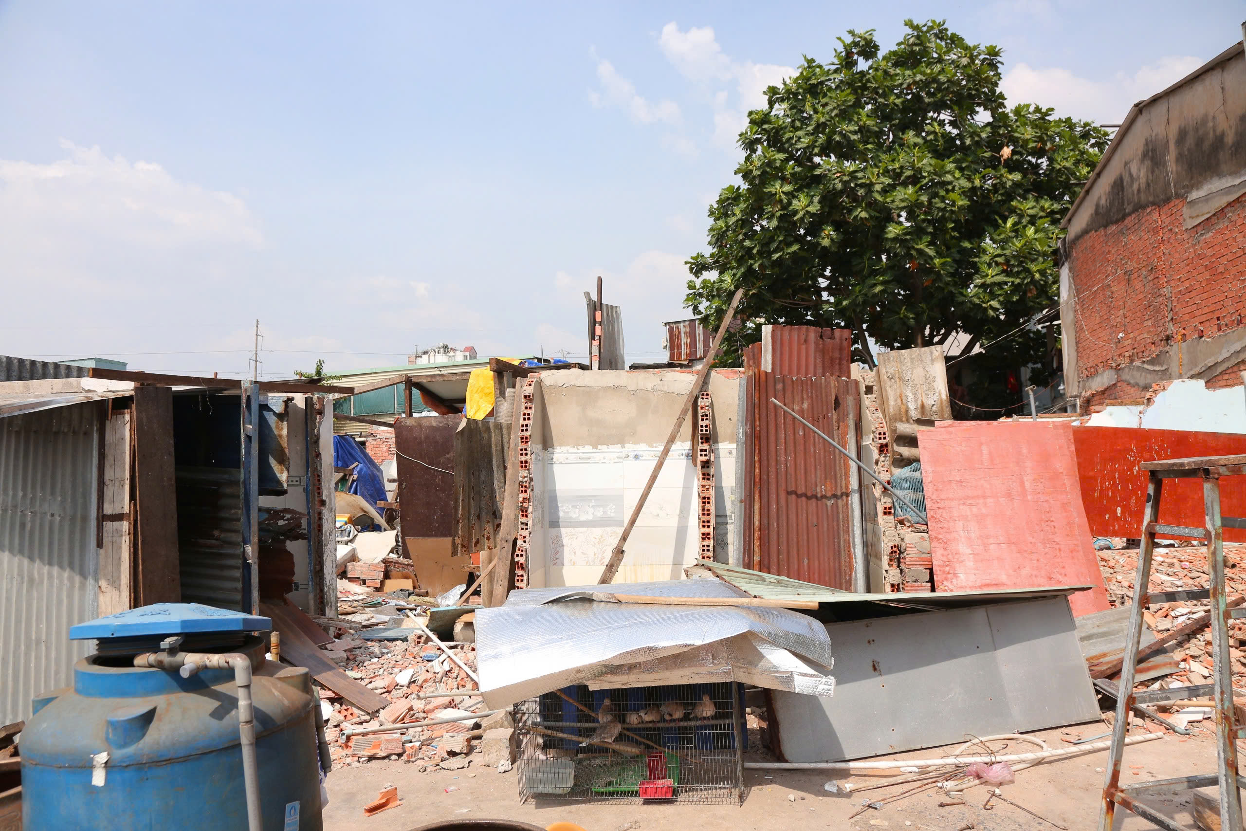 Dọn nhà đón cái Tết cuối cùng bên dòng rạch Xuyên Tâm ô nhiễm sắp được cải tạo- Ảnh 5.